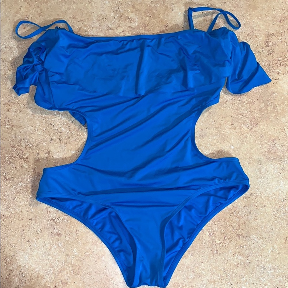 💕Off the shoulder open back bathing suit